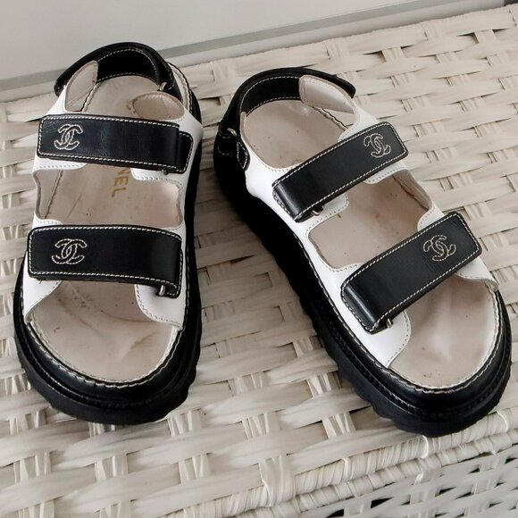 Chanel Leather Velcro CC Logo Platform Dad Sandals 90's Y2K Minimalist Designer - Picture 14 of 16